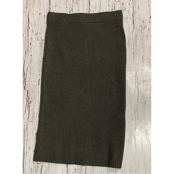 ⭐️H&M | knitted midi skirt (dark grey) - Picture 2 of 3